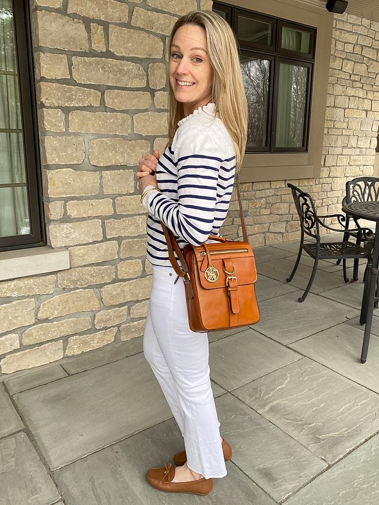 Vault Crossbody