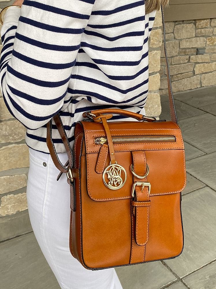 Vault Crossbody