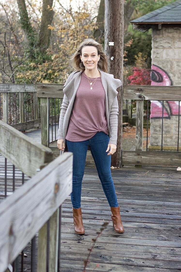 Twist Knot Top For Concealed Carry