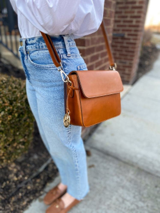 Essential Crossbody