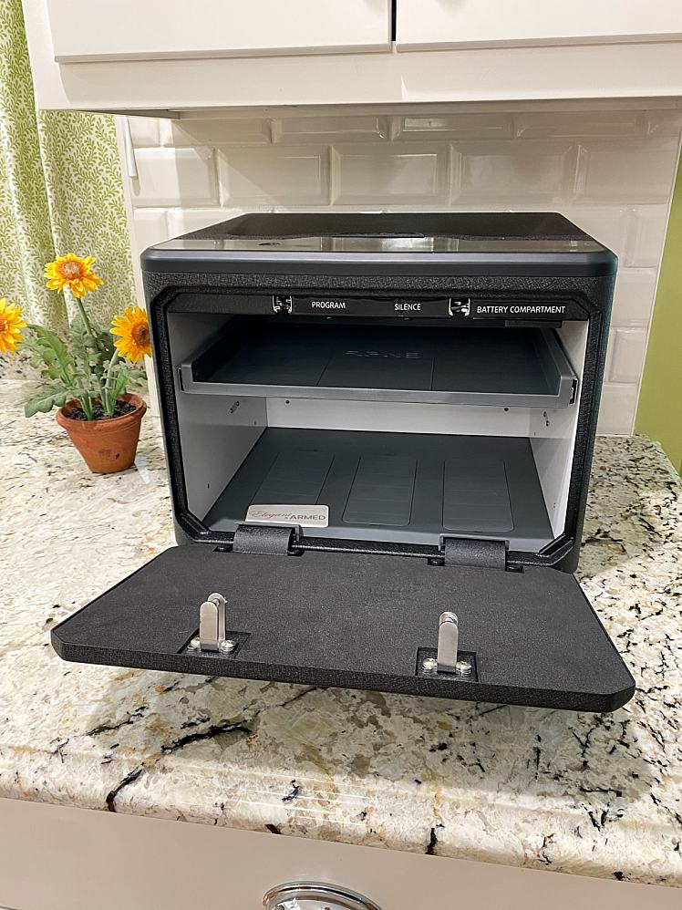 Kube - Dual Layer Handgun Safe